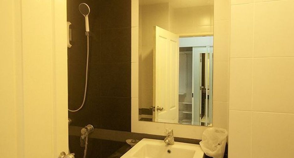 Wohnung zur Miete mit Studio in Suan Luang, Bangkok