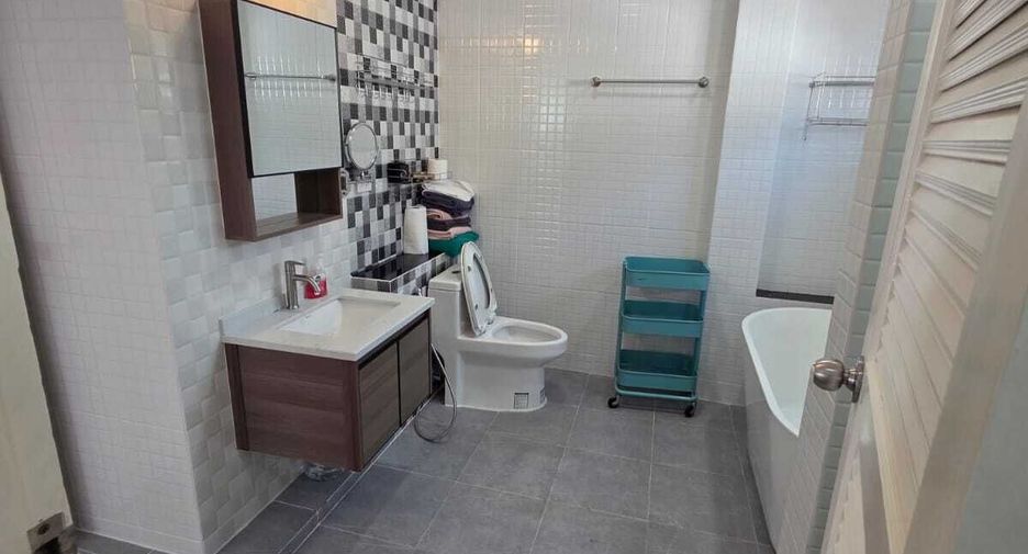 Casa en venta y en alquiler de 2 habitaciones en Mueang Phuket, Phuket