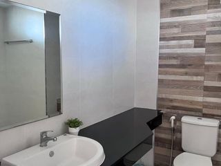 À louer studio condo à Na Jomtien, Pattaya