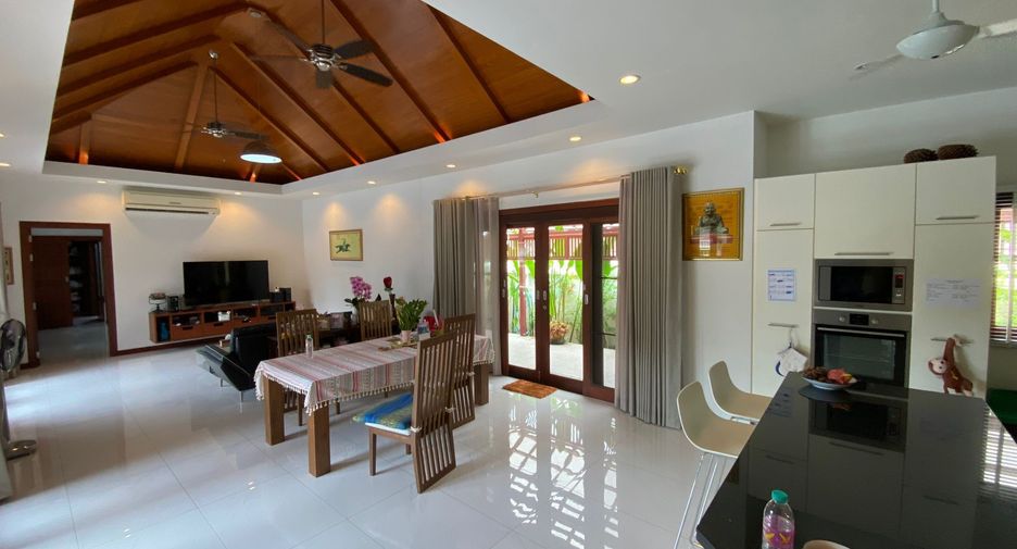 For sale and for rent 4 bedrooms villa in Hua Hin, Prachuap Khiri Khan