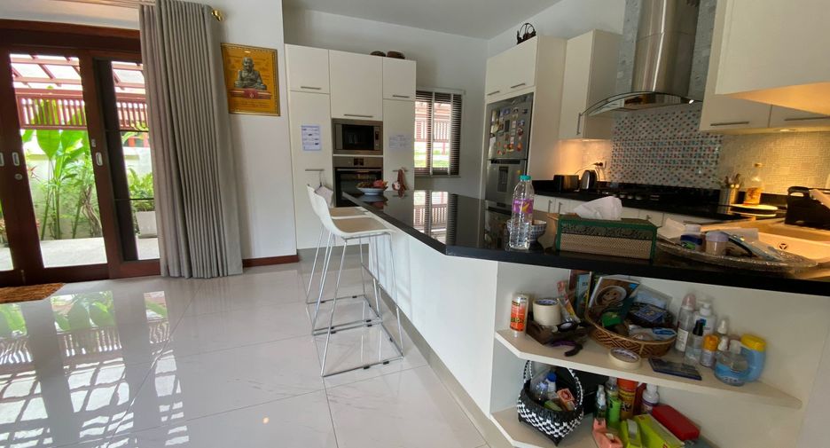 For sale and for rent 4 bedrooms villa in Hua Hin, Prachuap Khiri Khan