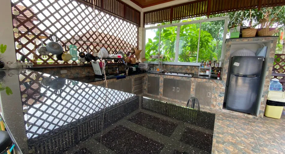 For sale and for rent 4 bedrooms villa in Hua Hin, Prachuap Khiri Khan