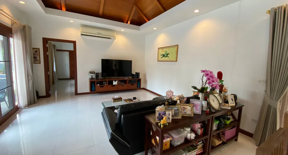 For sale and for rent 4 bedrooms villa in Hua Hin, Prachuap Khiri Khan