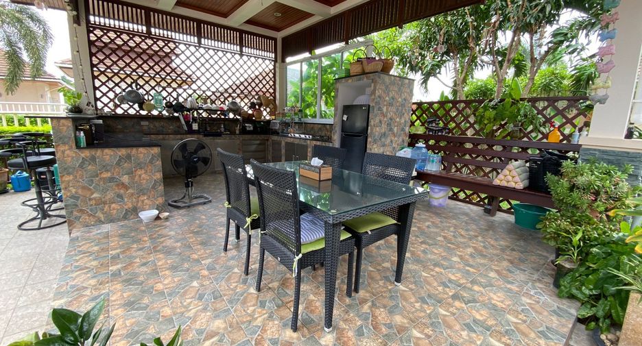For sale and for rent 4 bedrooms villa in Hua Hin, Prachuap Khiri Khan