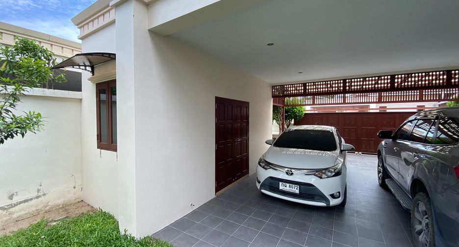 For sale and for rent 4 bedrooms villa in Hua Hin, Prachuap Khiri Khan