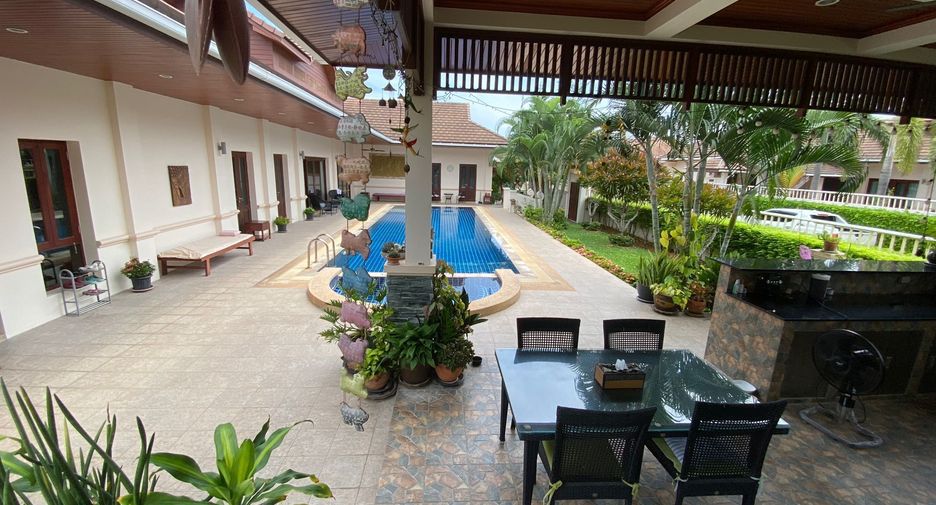 For sale and for rent 4 bedrooms villa in Hua Hin, Prachuap Khiri Khan