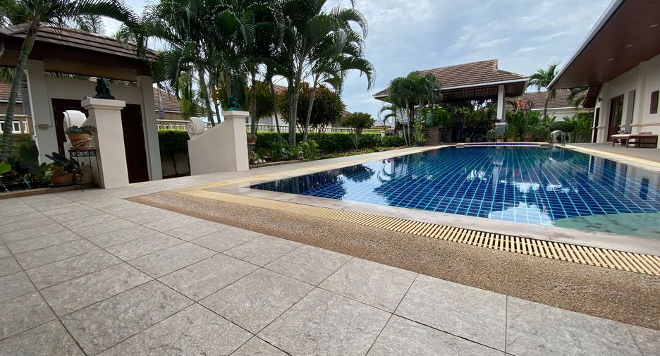 For sale and for rent 4 bedrooms villa in Hua Hin, Prachuap Khiri Khan