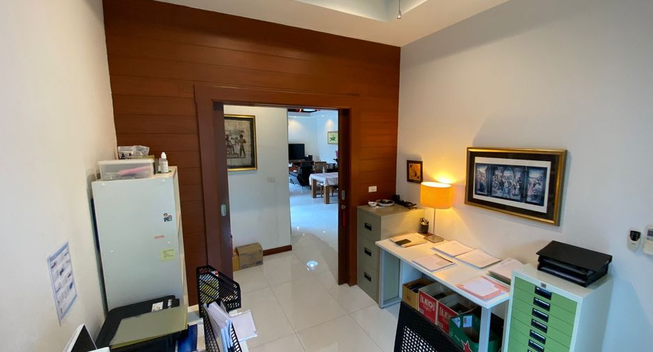 For sale and for rent 4 bedrooms villa in Hua Hin, Prachuap Khiri Khan