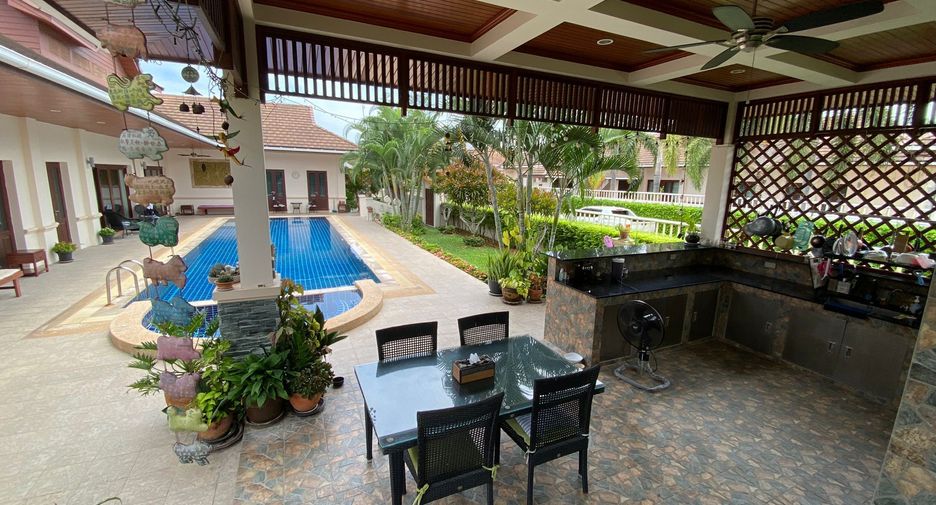 For sale and for rent 4 bedrooms villa in Hua Hin, Prachuap Khiri Khan