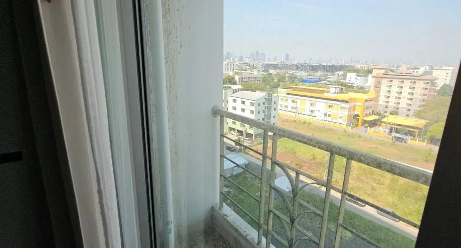 For sale 2 ベッドルーム condo in Prawet, Bangkok