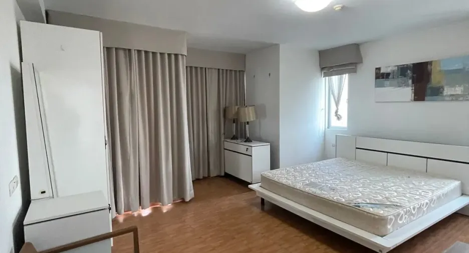 For sale 2 ベッドルーム condo in Prawet, Bangkok