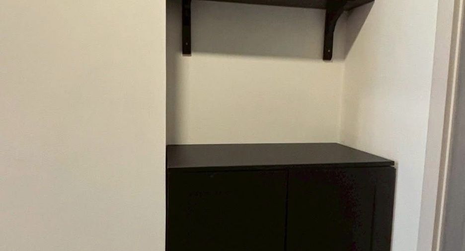 For rent 1 bed condo in Phra Khanong, Bangkok