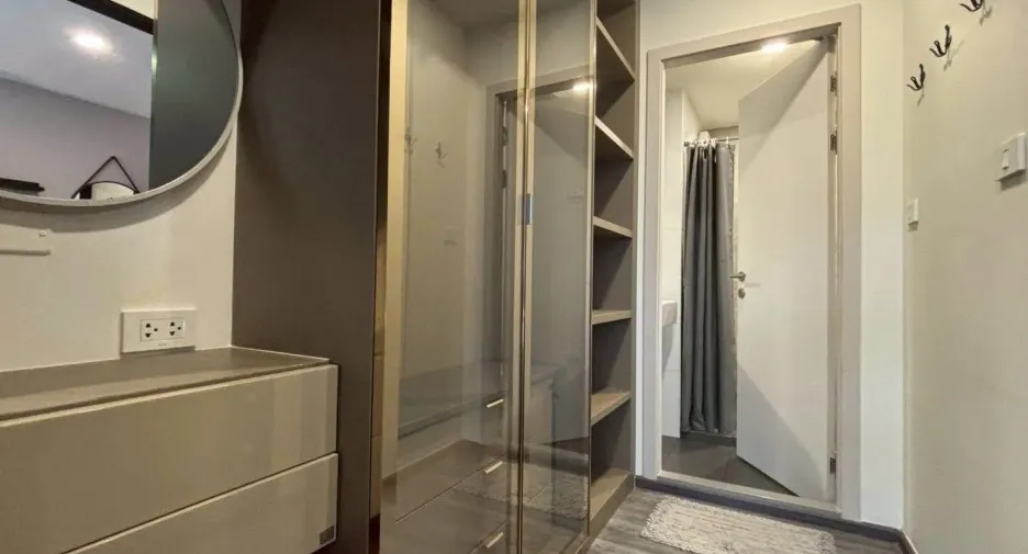 For rent 1 bed condo in Phra Khanong, Bangkok