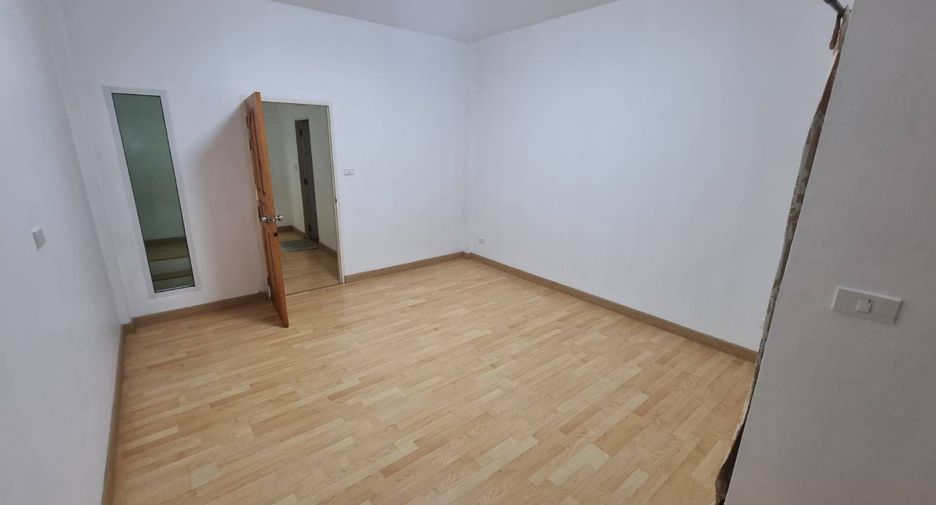 For rent 2 bedrooms townhouse in Hua Hin, Prachuap Khiri Khan