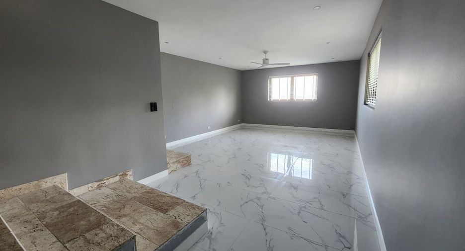 For sale 6 bedrooms villa in Ko Samui, Surat Thani