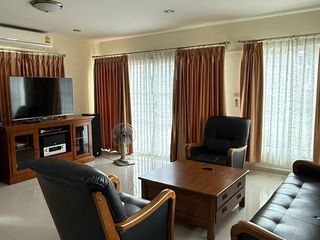 Haus zur Miete mit 4 Zimmer in San Kamphaeng, Chiang Mai