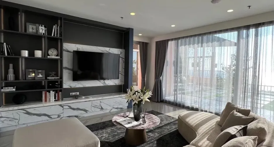 For sale 4 bedrooms condo in Bang Lamung, Chonburi