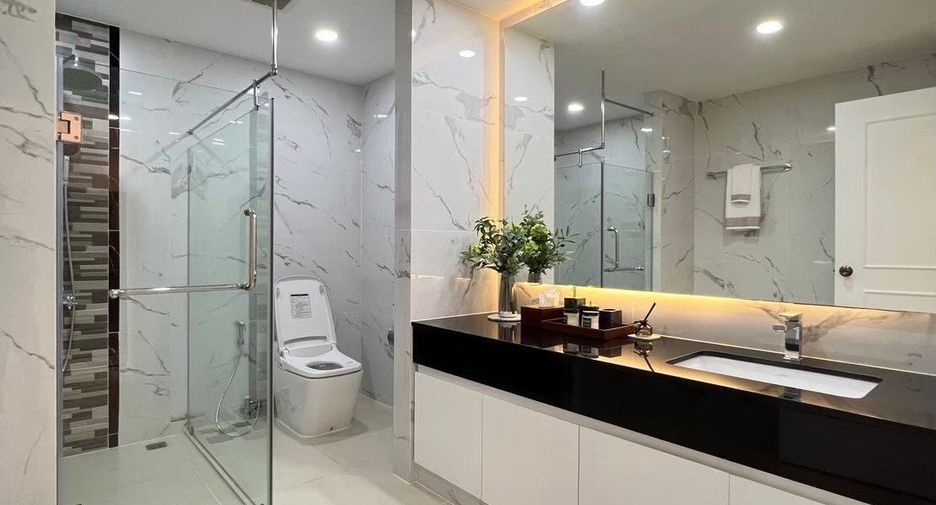 For sale 4 bedrooms condo in Bang Lamung, Chonburi