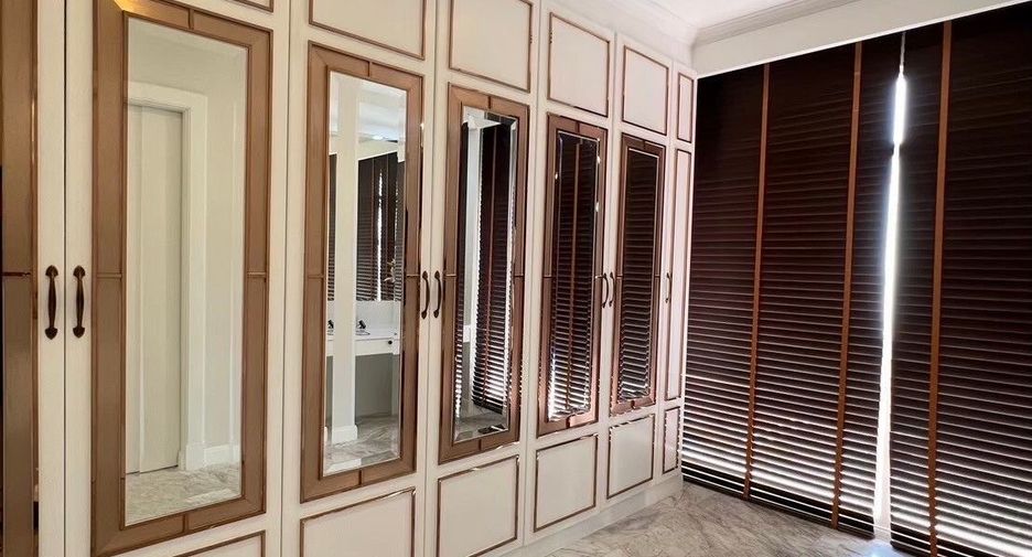 For sale 4 bedrooms condo in Bang Lamung, Chonburi