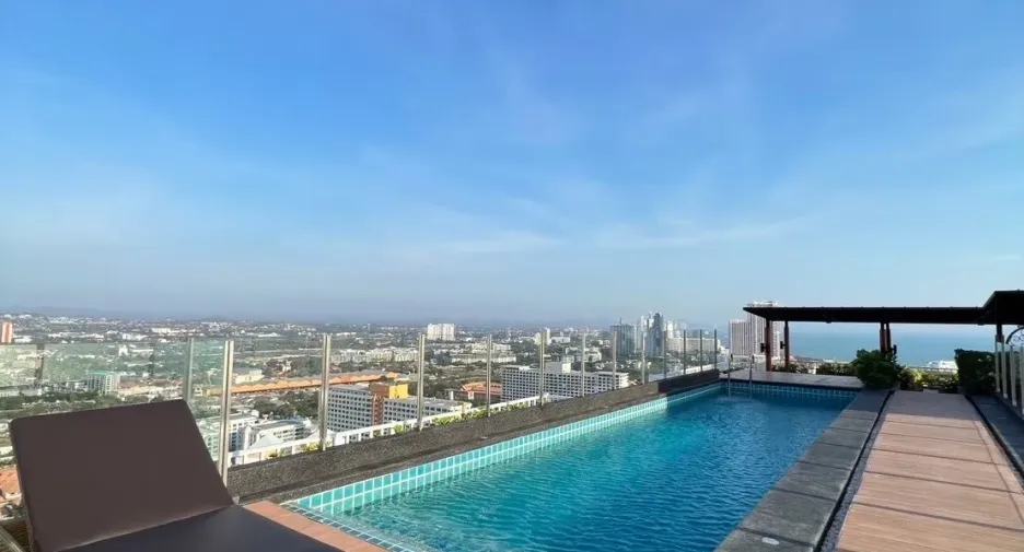 For sale 4 bedrooms condo in Bang Lamung, Chonburi