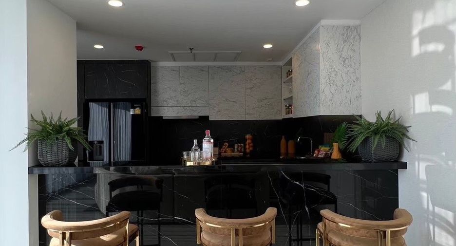 For sale 4 bedrooms condo in Bang Lamung, Chonburi