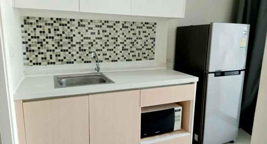 Wohnung zur Miete mit 1 Zimmer in Prawet, Bangkok