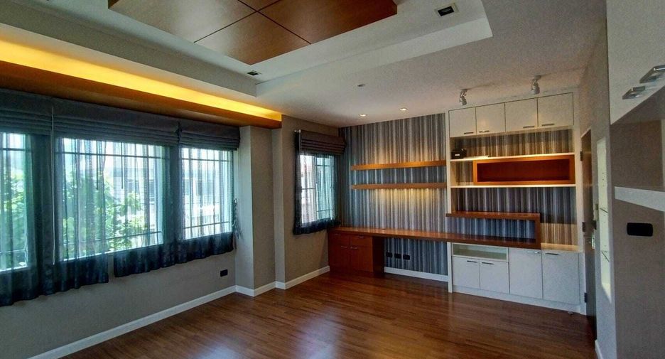 Haus zum Kauf mit 3 Zimmer in Prawet, Bangkok