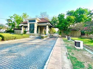 À vendre et à louer 3 chambres maison à Si Racha, Chonburi