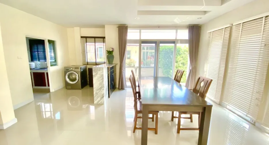 For sale and for rent 3 bedrooms house in Si Racha, Chonburi
