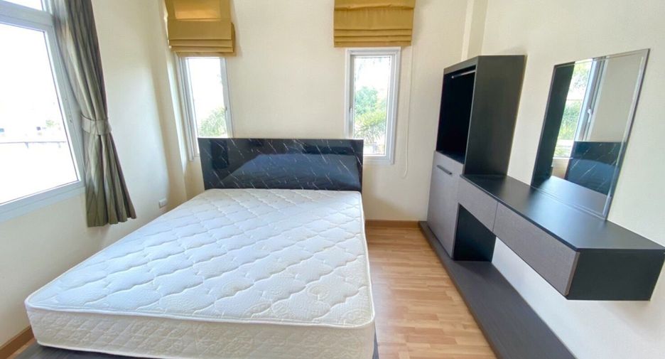 For sale and for rent 3 bedrooms house in Si Racha, Chonburi