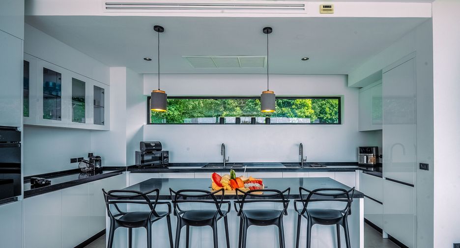For sale 6 bedrooms house in Ko Samui, Surat Thani