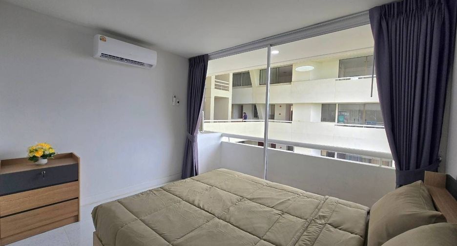 For rent 3 bedrooms condo in Bang Lamung, Chonburi