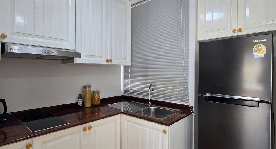 For rent 3 bedrooms condo in Bang Lamung, Chonburi