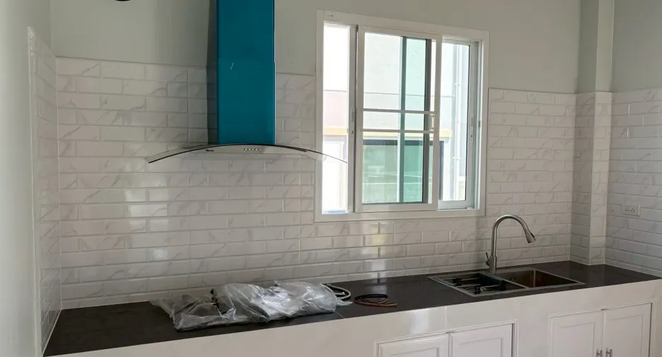 Casa en venta de 4 habitaciones en Doi Saket, Chiang Mai