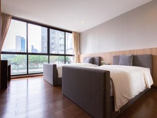 For sale and for rent 4 bedrooms condo in Sathon, Bangkok