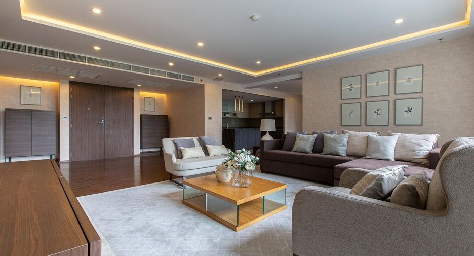 For sale and for rent 4 bedrooms condo in Sathon, Bangkok