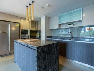 For sale and for rent 4 bedrooms condo in Sathon, Bangkok