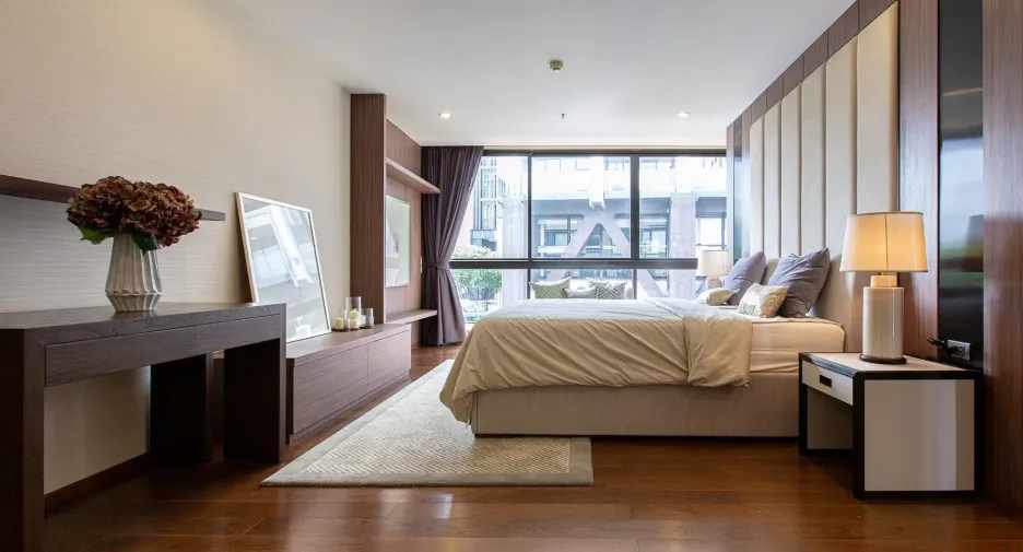 For sale and for rent 4 bedrooms condo in Sathon, Bangkok