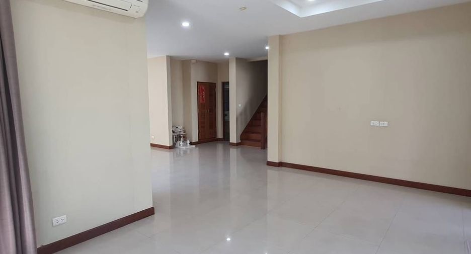 For sale 3 bedrooms house in Mueang Chiang Mai, Chiang Mai
