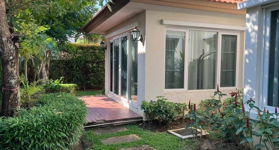 For sale 3 bedrooms house in Mueang Chiang Mai, Chiang Mai