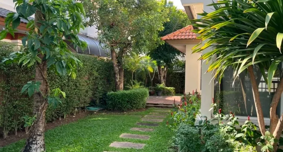 For sale 3 bedrooms house in Mueang Chiang Mai, Chiang Mai