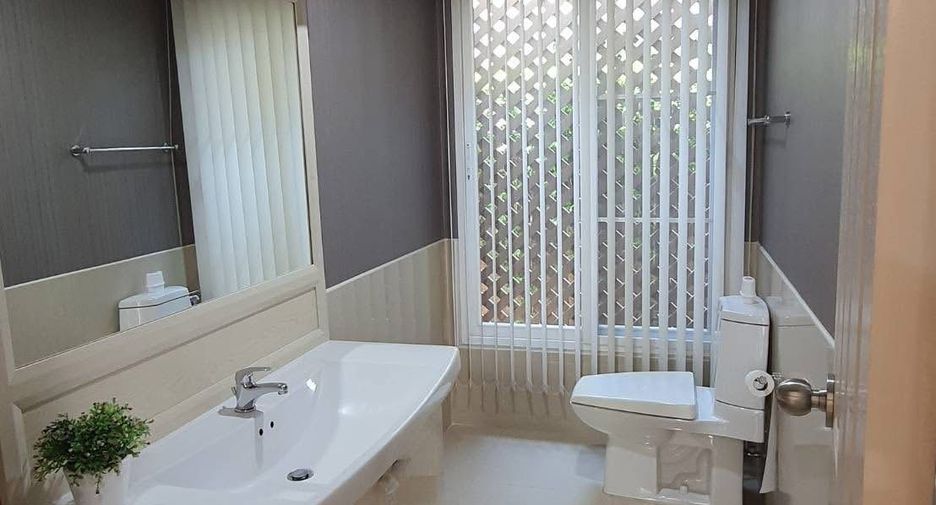 For sale 3 bedrooms house in Mueang Chiang Mai, Chiang Mai