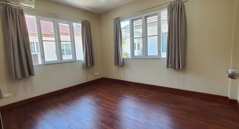 For sale 3 bedrooms house in Mueang Chiang Mai, Chiang Mai