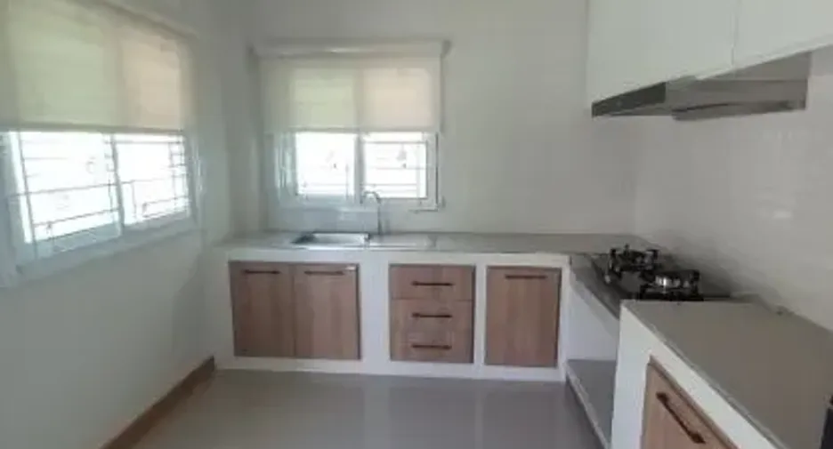 For rent 2 bedrooms villa in Saraphi, Chiang Mai