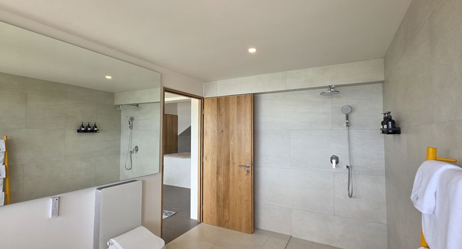 For rent 4 bedrooms villa in Ko Samui, Surat Thani