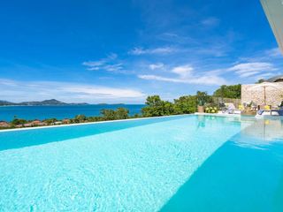 For rent 4 bedrooms villa in Ko Samui, Surat Thani