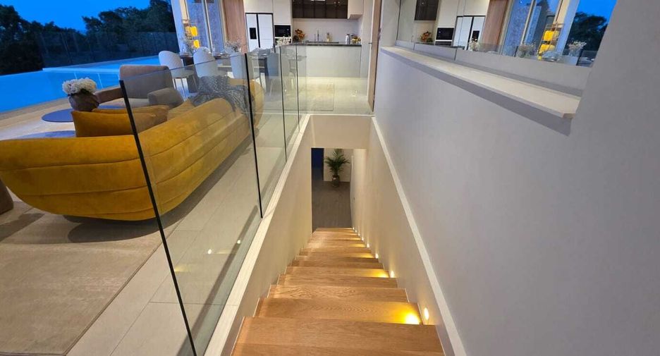 For rent 4 bedrooms villa in Ko Samui, Surat Thani
