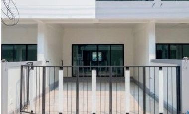 For sale 3 bedrooms townhouse in Hang Dong, Chiang Mai