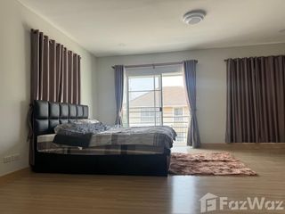 Villa en alquiler de 4 habitaciones en San Kamphaeng, Chiang Mai