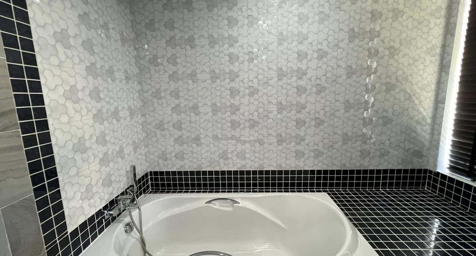 For sale and for rent 4 bedrooms house in Ko Samui, Surat Thani
